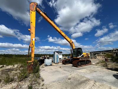 JCB JS260LR Excavator