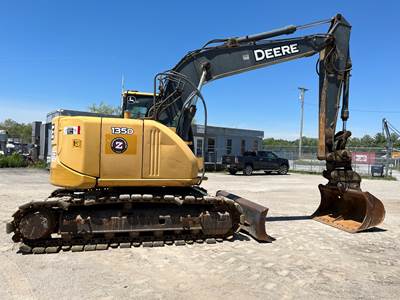 John Deere 135D Excavator