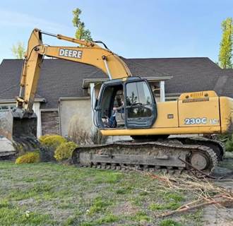 John Deere 230C LC Excavator