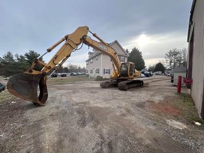 John Deere 230LC Excavator