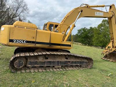 John Deere 230LC Excavator