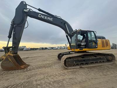 John Deere 300G LC Excavator