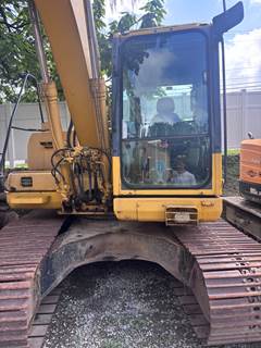Komatsu PC130-8 Excavator