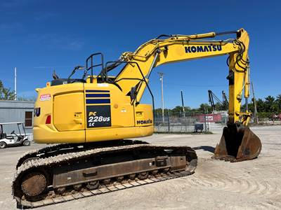 Komatsu PC228US LC-10 Excavator