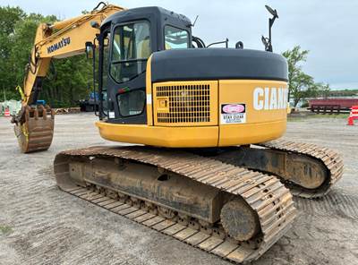 Komatsu PC228US LC-3E0 Excavator