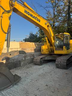 Komatsu PC238USLC-11 Excavator
