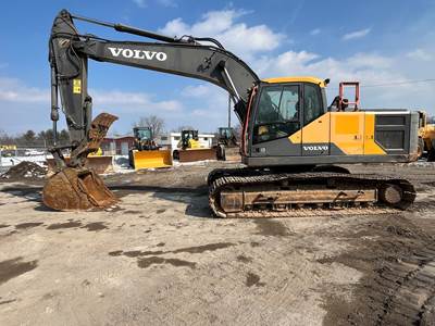 Volvo EC220EL Excavator