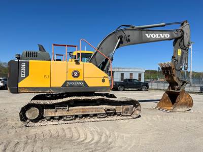 Volvo EC220EL Excavator