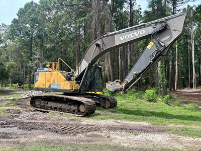 Volvo EC300EL Excavator