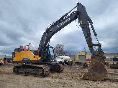 Volvo EC350EL Excavator