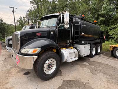 Peterbilt 348 Fuel & Lube Truck