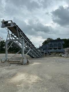 2000 Lippmann 3062 Jaw Crusher