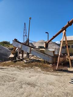 Universal 3242 Jaw Crusher