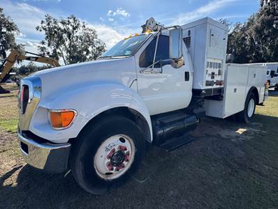 Ford F750-Service Truck Mechanic / Service Truck