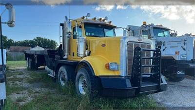 Peterbilt 367 Oil Field Truck
