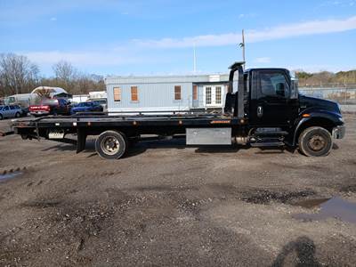 International MV607-SBA Rollback Tow Truck