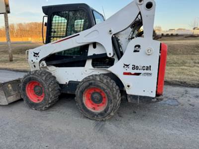Bobcat S750 Skid Steer