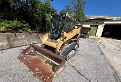 Caterpillar 257B Compact Track Loader