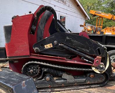 Toro TX427Narrow Track Skid Steer