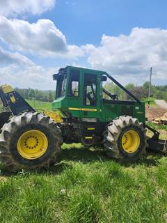 John Deere 540G III Skidder