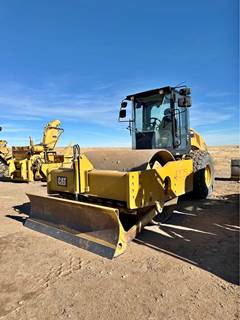 Caterpillar CS68B Smooth Drum Roller Compactor