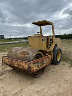 Hypac C830B Smooth Drum Roller Compactor