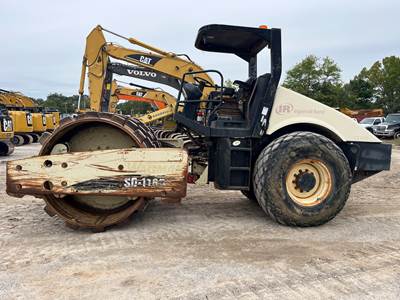 Ingersoll-Rand SD116DX Smooth Drum Roller Compactor