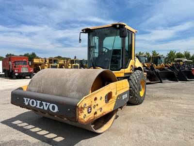 Volvo SD115B Smooth Drum Roller Compactor