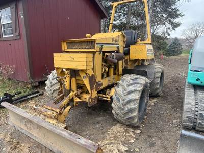 Vermeer V-440 Trencher