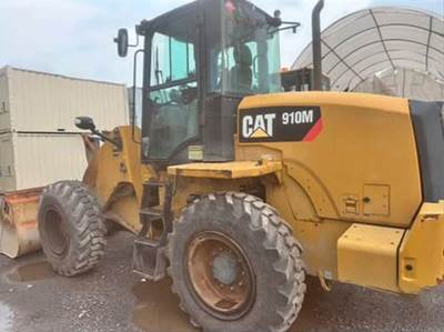 Caterpillar 910M Wheel Loader