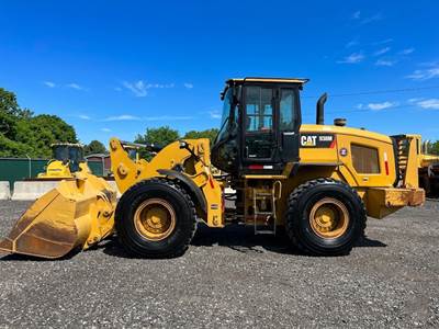 Caterpillar 938M Wheel Loader