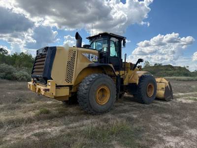 Caterpillar 966M Wheel Loader