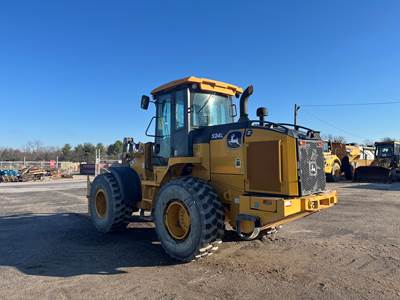 John Deere 524L Wheel Loader