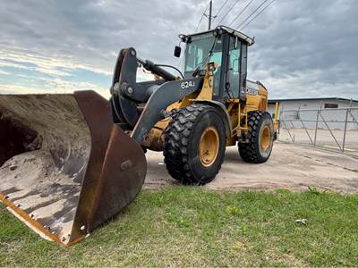 John Deere 624J Wheel Loader