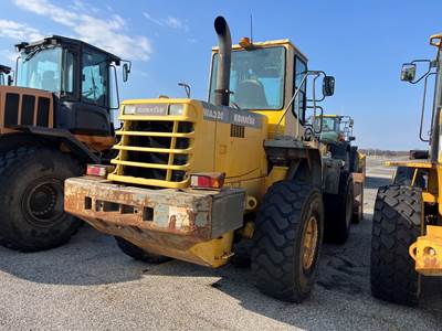 Komatsu WA320-3 Wheel Loader