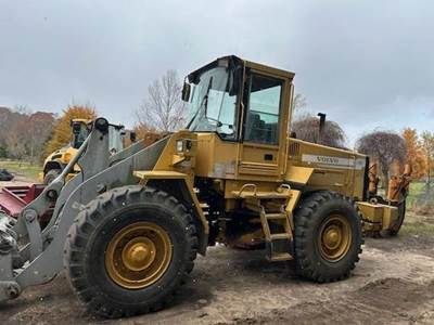 Volvo L90C Wheel Loader