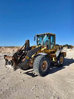 Volvo L90F Wheel Loader