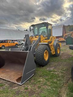 Volvo L90F Wheel Loader