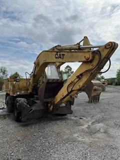 Caterpillar 212 Wheeled Excavator