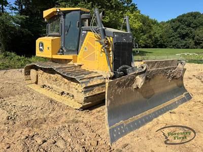 John Deere 850L Dozer