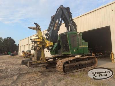 John Deere 853M Feller Buncher