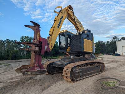 Komatsu XT445L-3 Feller Buncher