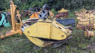 John Deere 16.6 Log Grapple