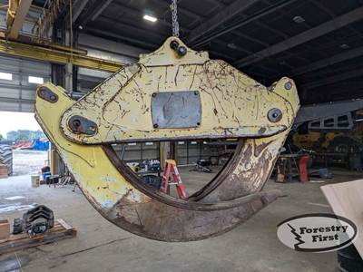 John Deere 648L Log Grapple