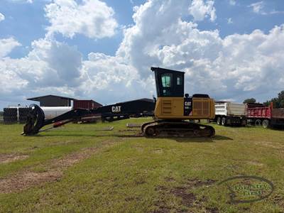 Caterpillar 538 Tracked Log Loader
