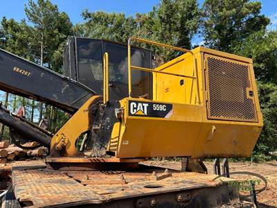 Caterpillar 559C Trailer-Mounted Log Loader