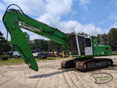 Sennebogen 830E Log Loader