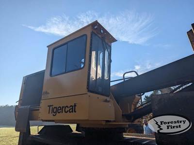 Tigercat 234B Trailer-Mounted Log Loader