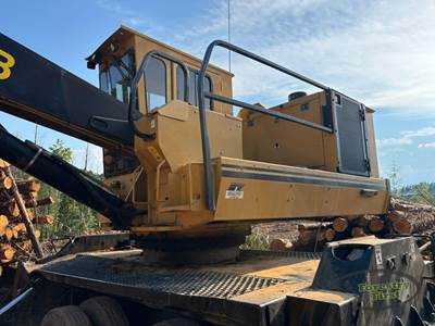 Tigercat 234B Trailer-Mounted Log Loader