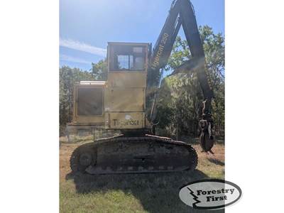 Tigercat T250 Log Loader